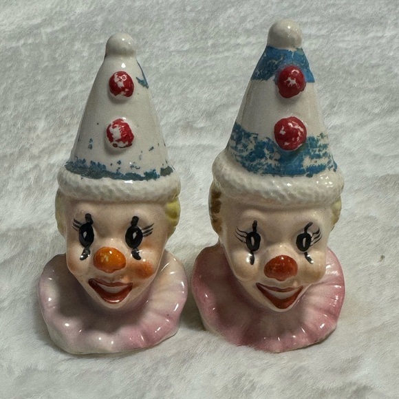 Japan Vintage Clown Circus Salt & Pepper Shakers Creepy Clowns MCM Collectible - Picture 1 of 11